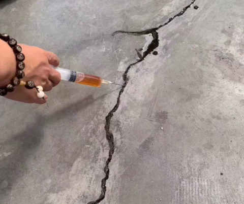 莱城混凝土裂缝修补技术详解​